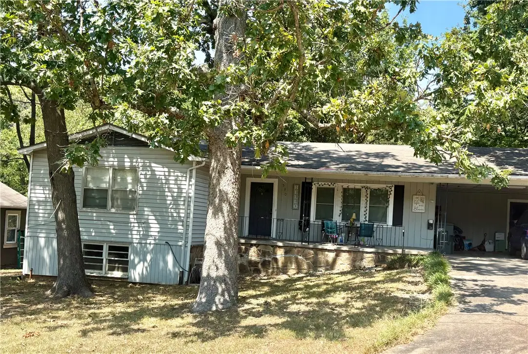 530 E Rebecca Street, Fayetteville, AR 72701 - #1
