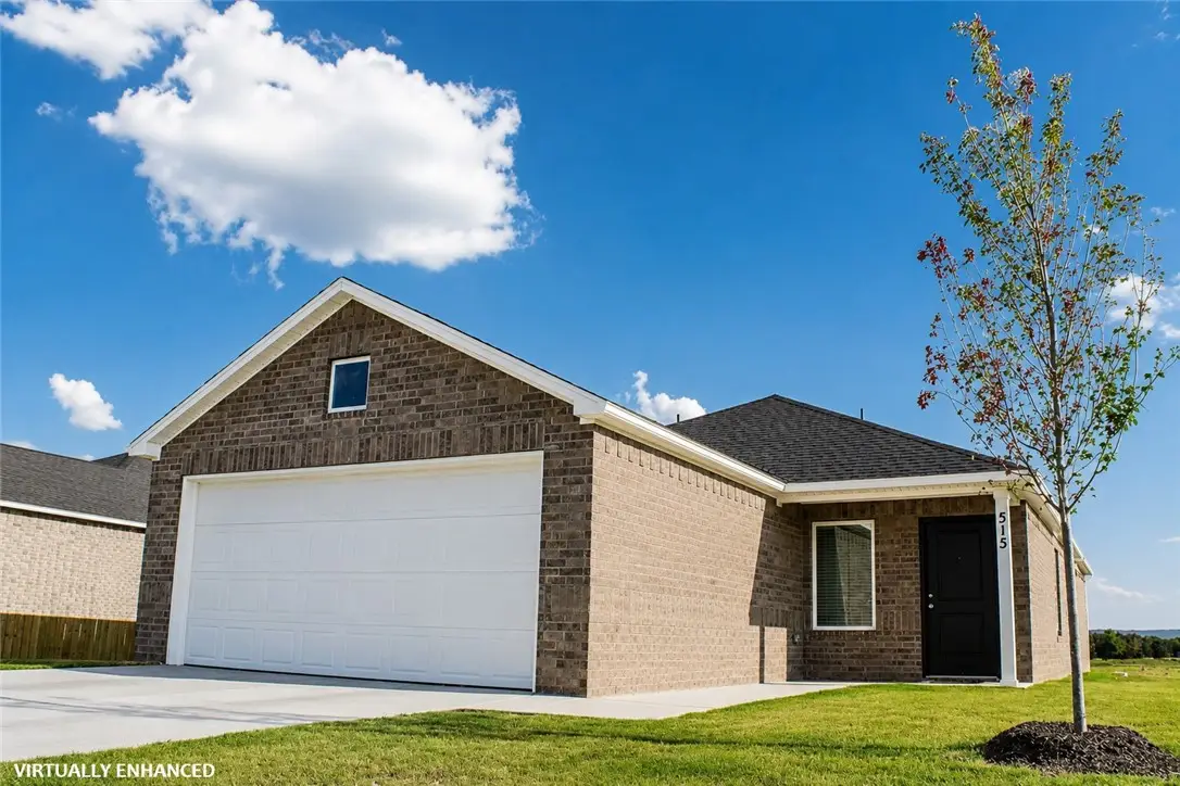 465 S Ozark Street, Prairie Grove, AR 72753 - #1