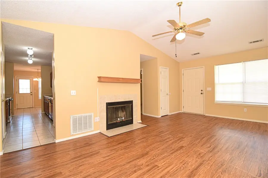 203 SE 16th Street, Bentonville, AR 72712 - #2