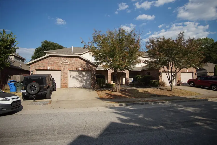 2624 N Valencia Avenue #1-4, Fayetteville, AR 72703 - #3