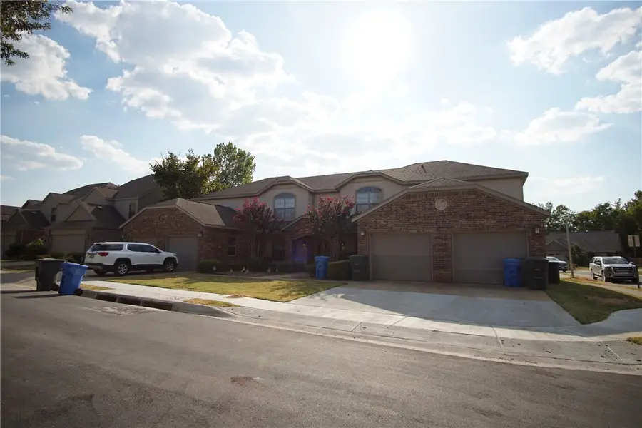 2671 N Arroyo Avenue #1-4, Fayetteville, AR 72703 - #3