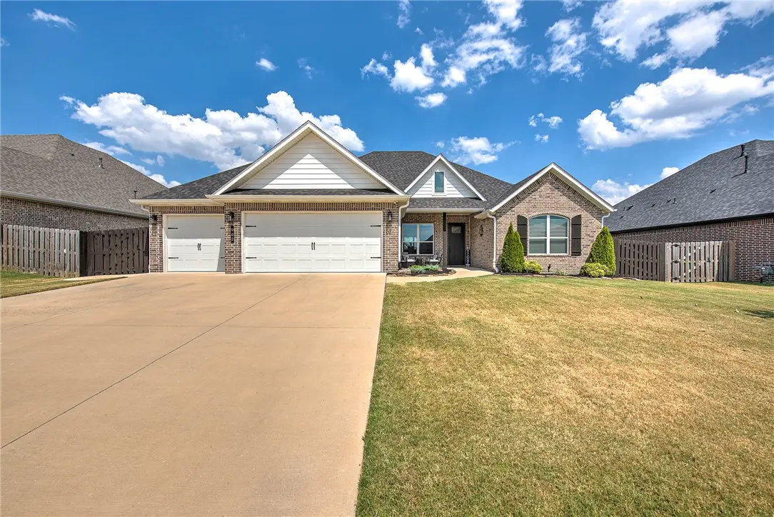 902 Budrio Avenue, Tontitown, AR 72762 - #1