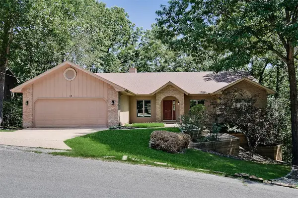 15 Cambria Lane, Bella Vista, AR 72715