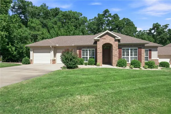15 Parkridge Drive, Bella Vista, AR 72715
