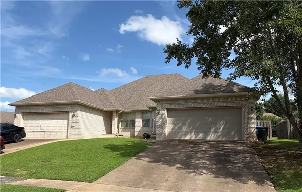 6241 & 6243 Milliken Bend, Fayetteville, AR 72704