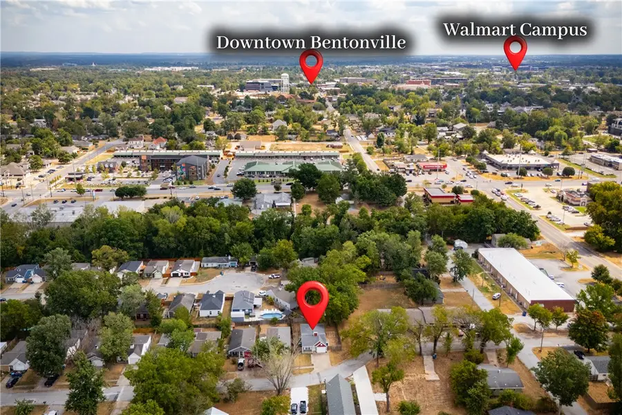 204 NW J Street, Bentonville, AR 72712 - #2