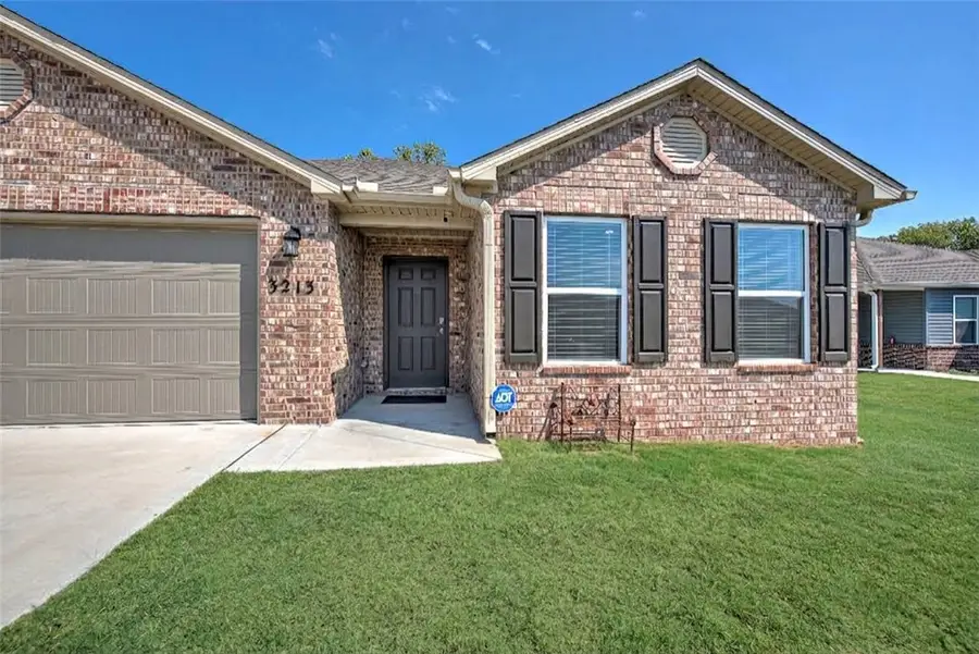3213 E Hagen Street, Siloam Springs, AR 72761 - #2