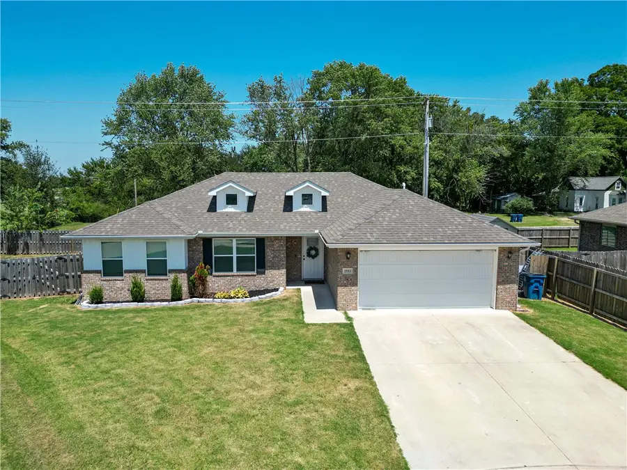 1512 Leah Street, Gentry, AR 72734 - #2