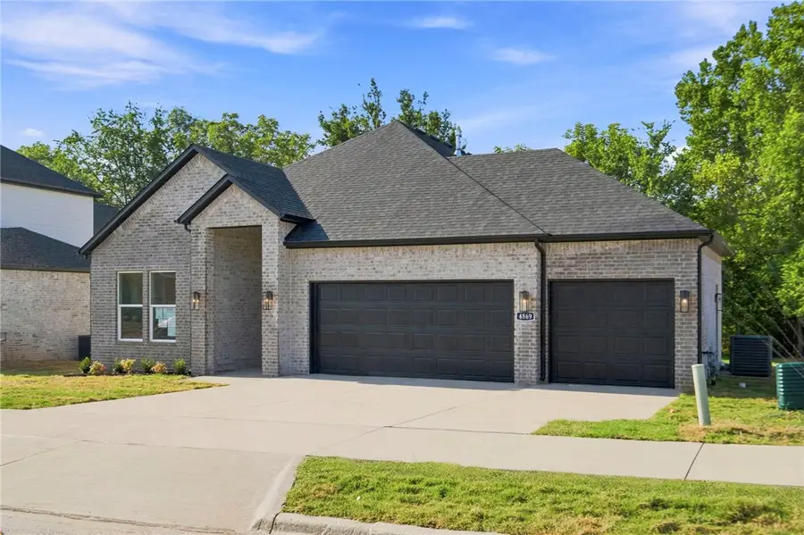 4824 W Succulent Street, Fayetteville, AR 72704 - #2