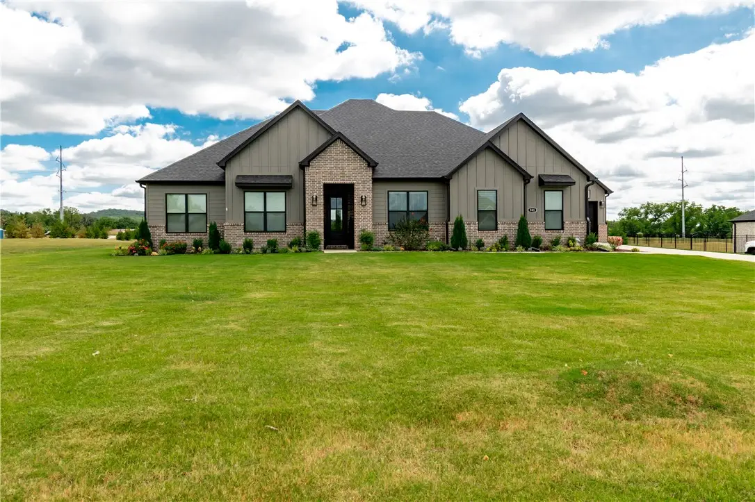 901 Noah Street, Fayetteville, AR 72703 - #1