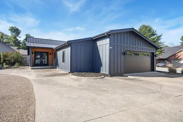 1517 Bella Vista Road, Bentonville, AR 72712