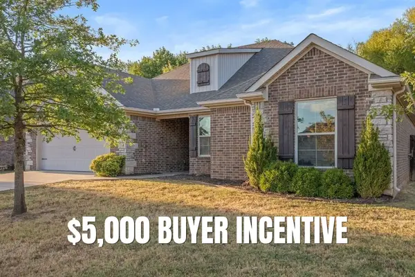 3416 Earnhardt Drive, Fayetteville, AR 72704