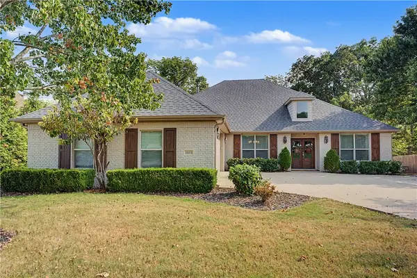 3083 E Stone Mountain Drive, Fayetteville, AR 72701