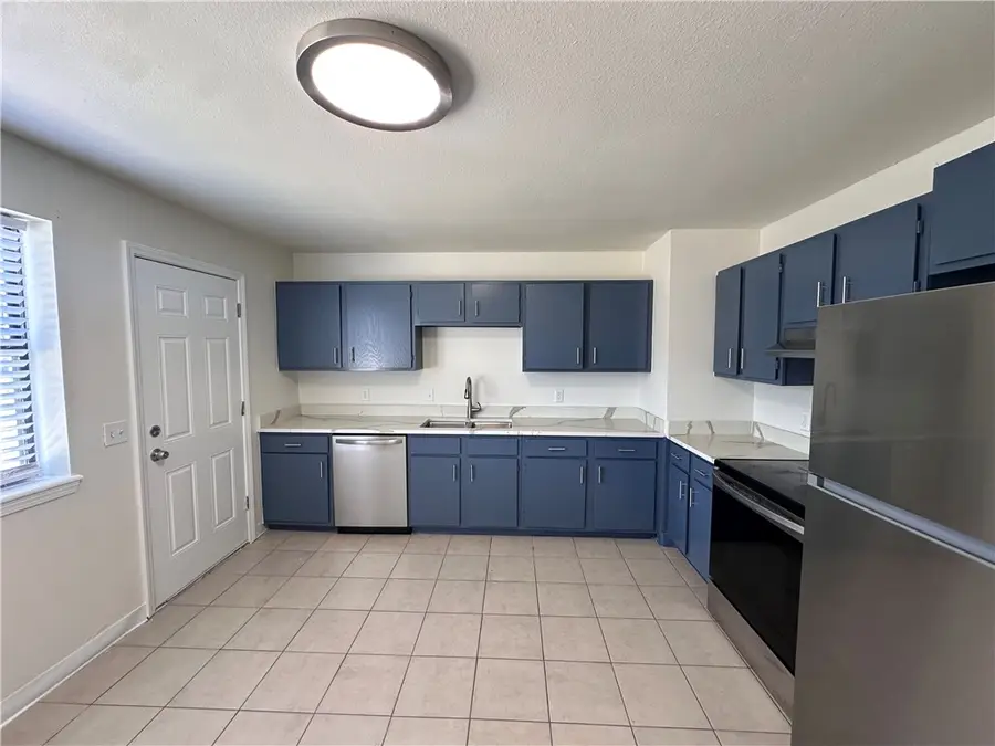2432 & 2434 W Magnolia Street, Rogers, AR 72758 - #3