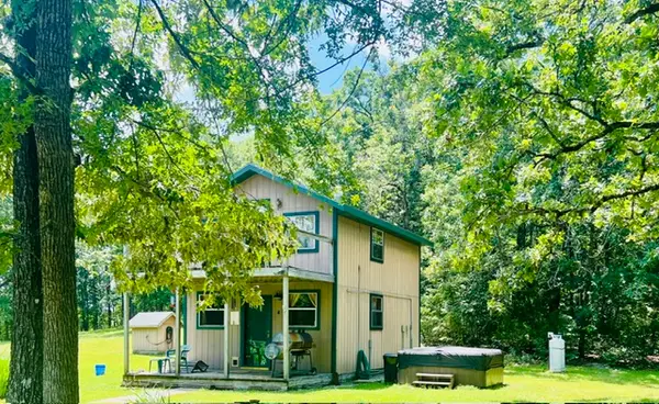 11922 E Devils Den Road, Winslow, AR 72959