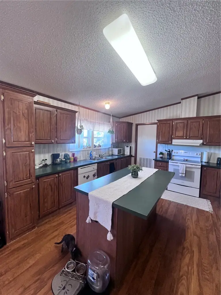 4206 Northbrook Circle, Van Buren, AR 72956 - #3