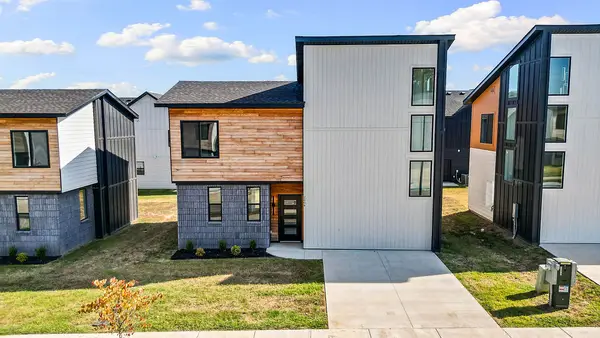 2604 W Bonnie Lane, Rogers, AR 72758