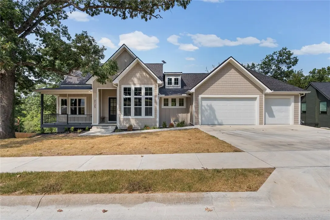 2125 Collins Drive, Pea Ridge, AR 72751 - #1
