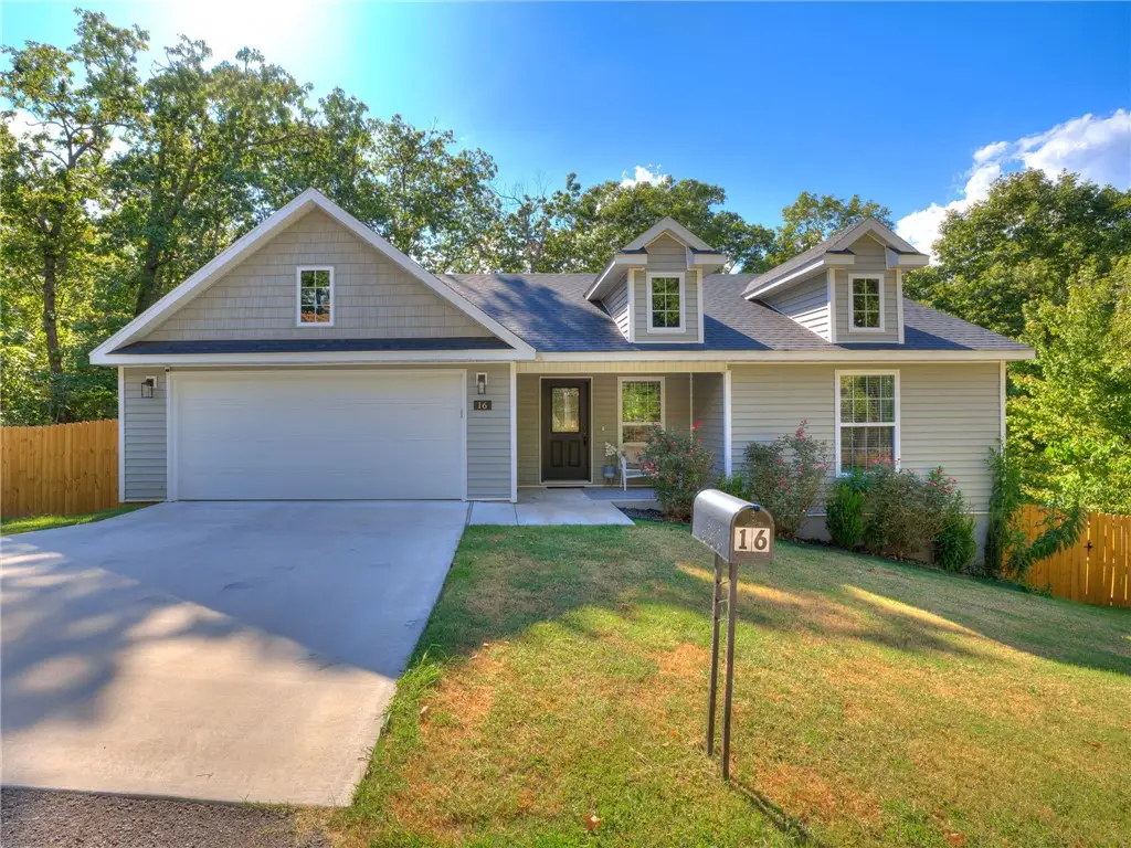 16 Lanark Circle, Bella Vista, AR 72715 - #1