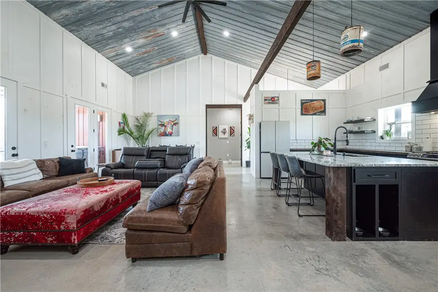 490 NW Holland Avenue, Gentry, AR 72734 - #3