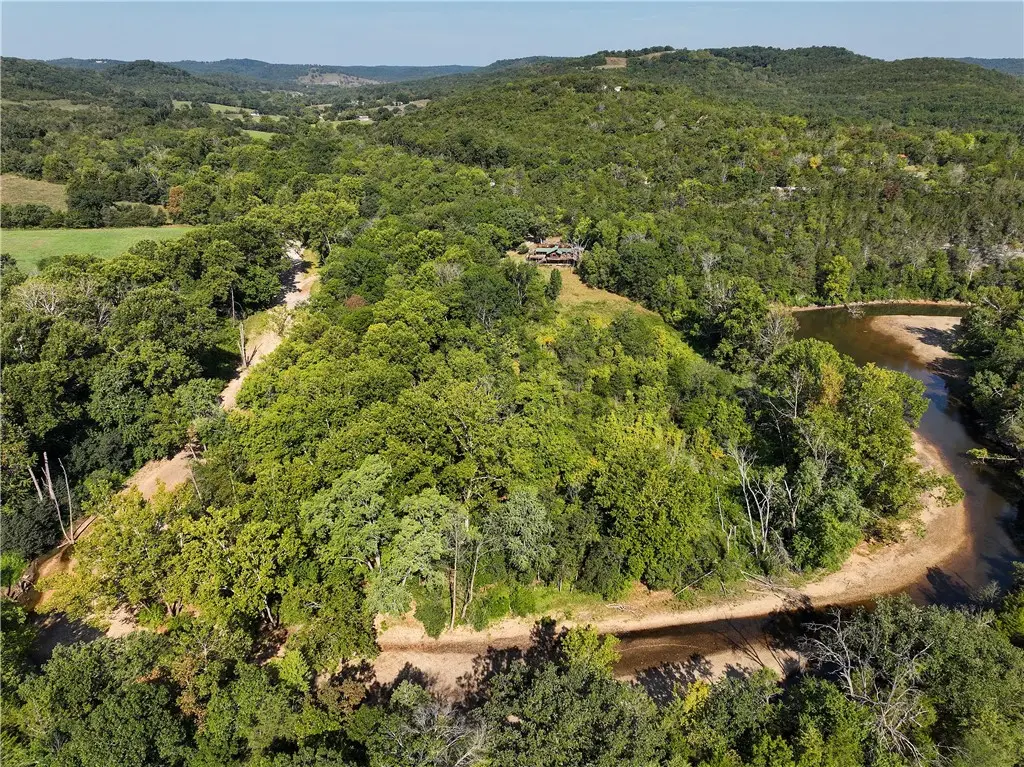 1221 Hwy 187 Highway, Beaver, AR 72631 - #1