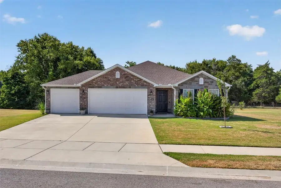 153 Stinson Street, Elkins, AR 72727 - #3