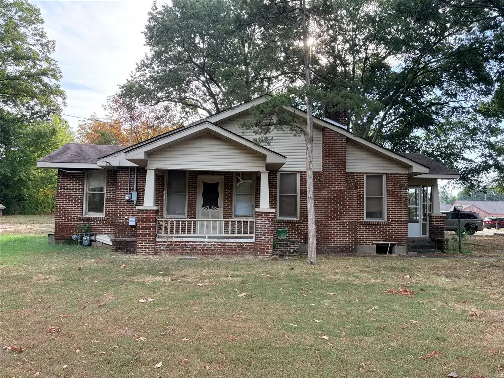 401 E F Street, Russellville, AR 72801 - #1