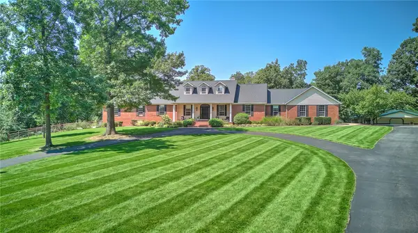 999 Sunbridge Lane, Rogers, AR 72758
