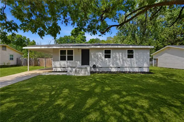 2206 Dogwood Place, Springdale, AR 72762