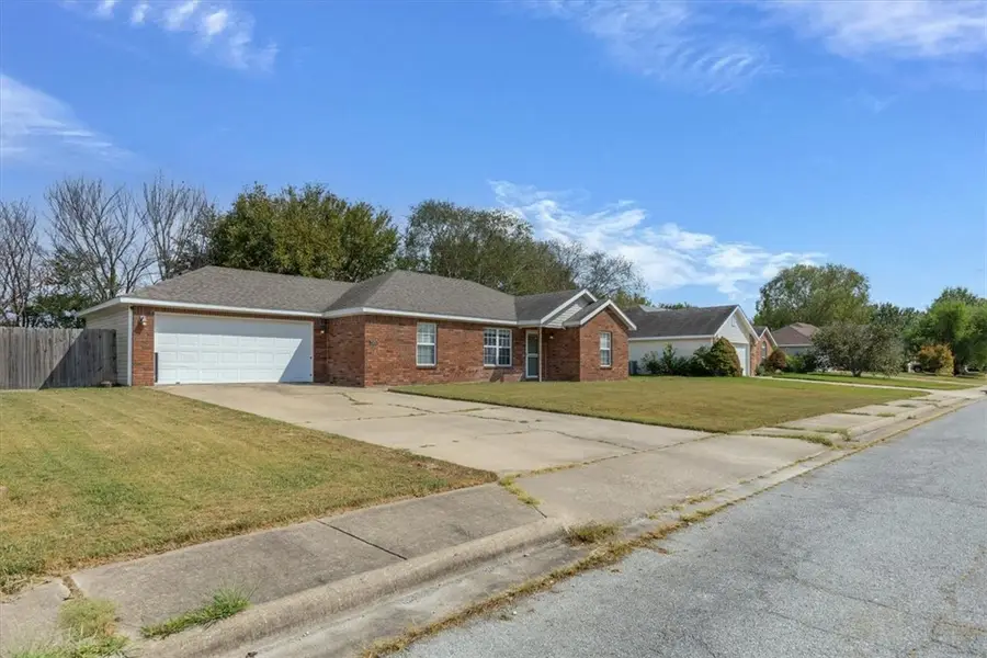 1312 Hackberry Place, Elkins, AR 72727 - #2