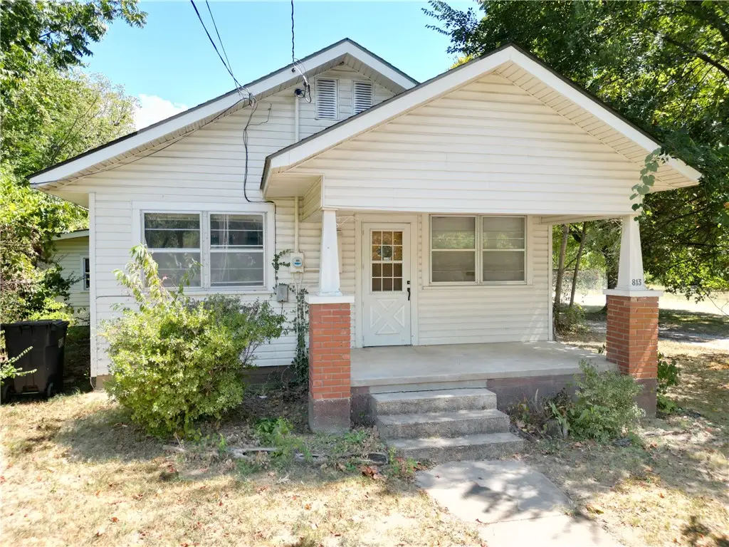 813 Mill Street, Springdale, AR 72764 - #1