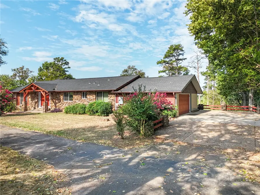 6 Briarwood Lane, Clarksville, AR 72830 - #2