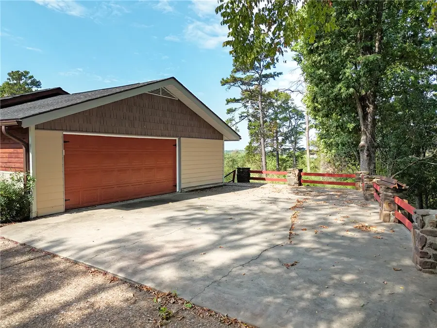 6 Briarwood Lane, Clarksville, AR 72830 - #3