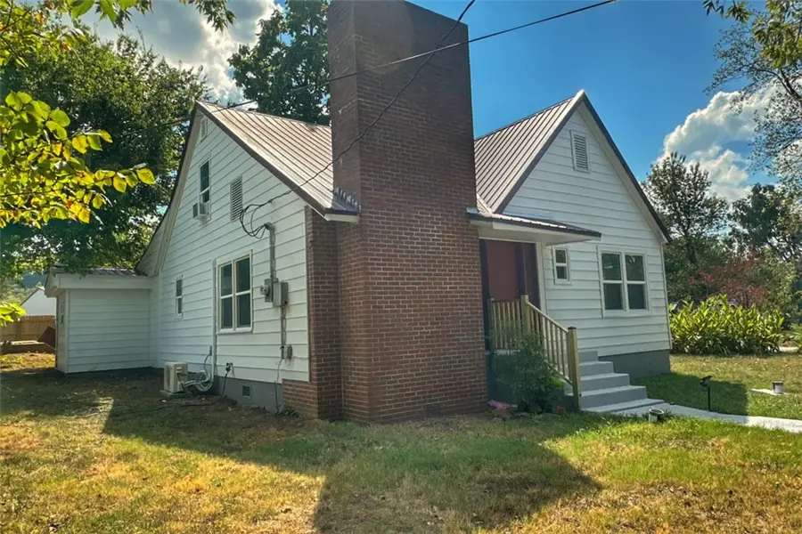 201 Walnut Street, Marshall, AR 72650 - #2