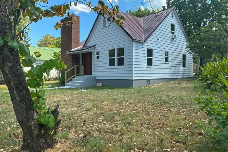 201 Walnut Street, Marshall, AR 72650 - #3