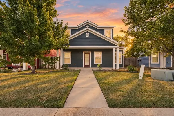 2402 SW Juniper Avenue, Bentonville, AR 72713