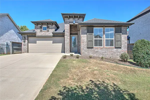 2206 SW Hampton Avenue, Bentonville, AR 72713