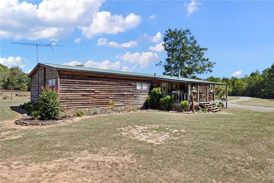 8 Givens Lane, Morrilton, AR 72110 - #3