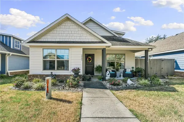 3905 SW Ridgepointe Avenue, Bentonville, AR 72712