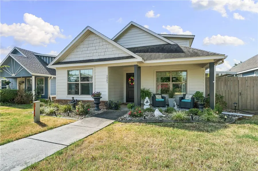 3905 SW Ridgepointe Avenue, Bentonville, AR 72712 - #2