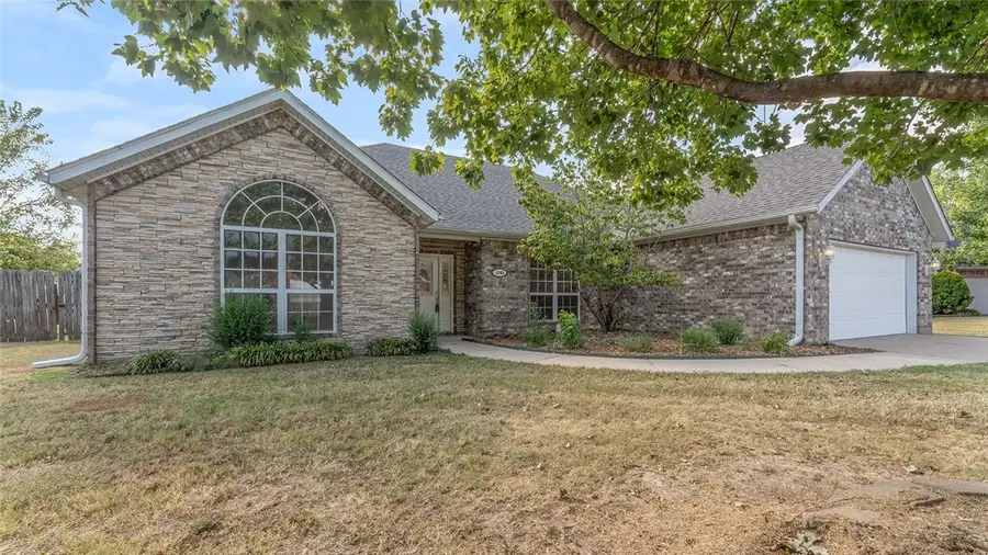 1243 S St Andrews Circle, Fayetteville, AR 72701 - #3