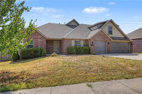 520 Sorrento Drive, Centerton, AR 72719