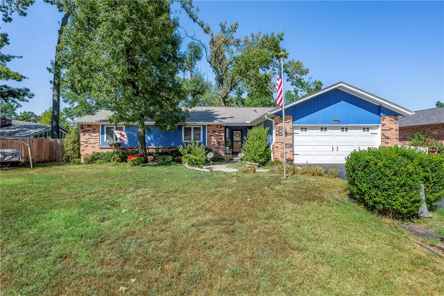 904 N Wren Drive, Rogers, AR 72756 - #2