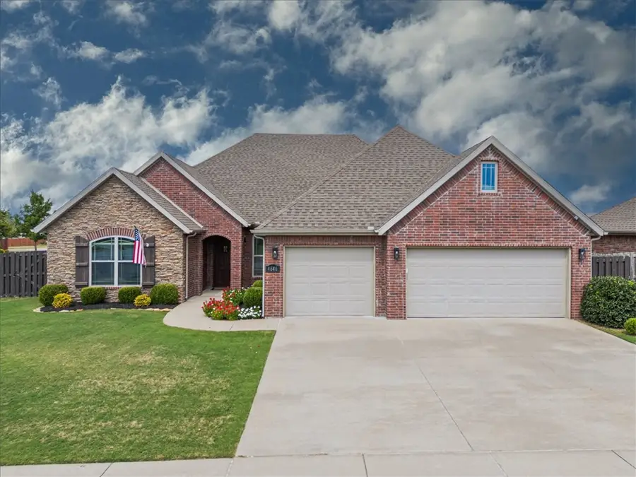 4846 W Wales Drive, Fayetteville, AR 72704 - #2