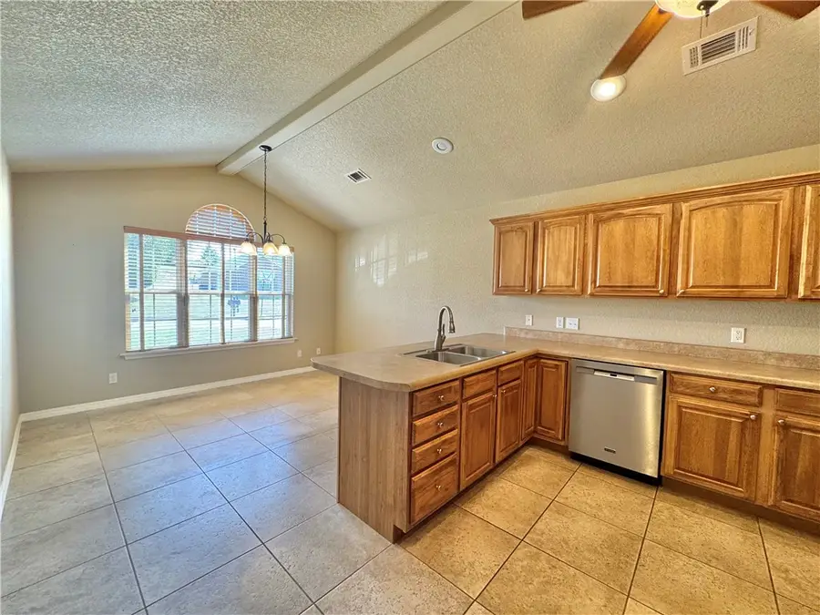 173 Hawthorne Lane, Russellville, AR 72802 - #2