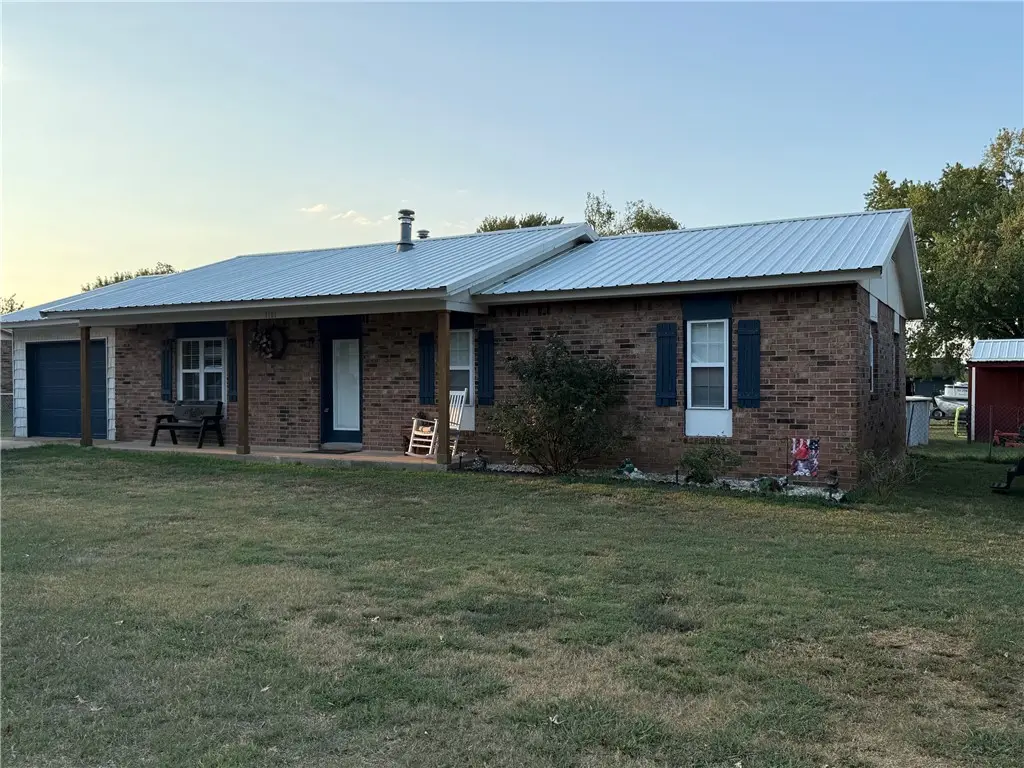 1101 W Walnut Street, Stilwell, OK 74960 - #1
