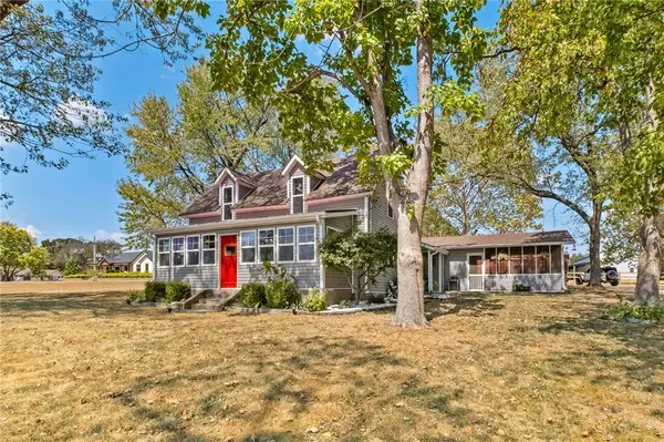 1380 Main Street, Gentry, AR 72734