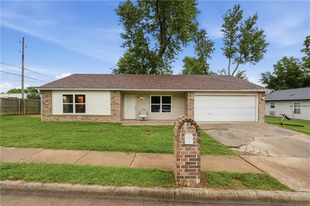 600 Huckleberry Lane, Springdale, AR 72764 - #1