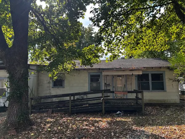 1325 S West Avenue, Fayetteville, AR 72701