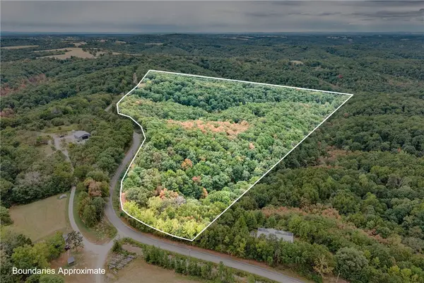 1351 Cr 108, Eureka Springs, AR 72631